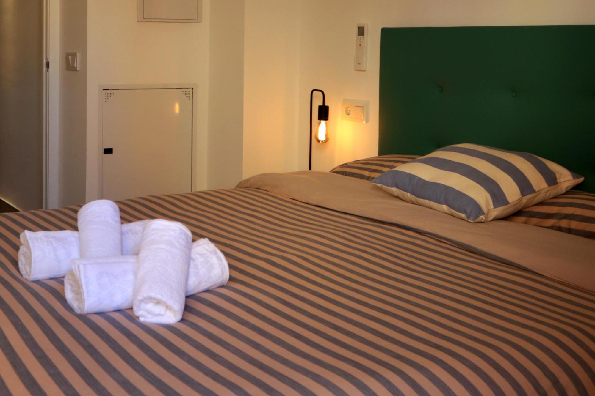 Apartment With Two Suites In The Center Of Малага Экстерьер фото